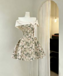 Đầm hoa cổ lệch vintage